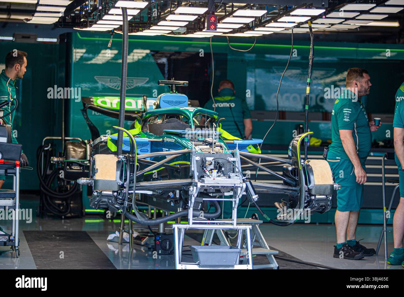 Aston Martin Aramco F1 Team garage pendant le Grand Prix Pirelli de formule 1, Canada. , . 2025, Montréal, Québec, Canada, du 12 au 15 juin - Round 10 des 24 Championnats du monde F1 2025 (photo par Alessio de Marco/Sipa USA) crédit : Sipa USA/Alamy Live News Banque D'Images