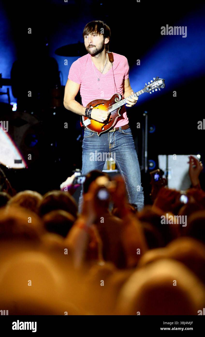 Dave Haywood de Lady Antebellum se produit à l'O2 Academy de Birmingham - 17 juillet 2012 Banque D'Images