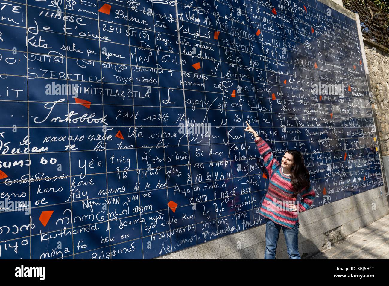 Le quartier Montmartre à Paris. tout d'amour, mur d'amants. Banque D'Images