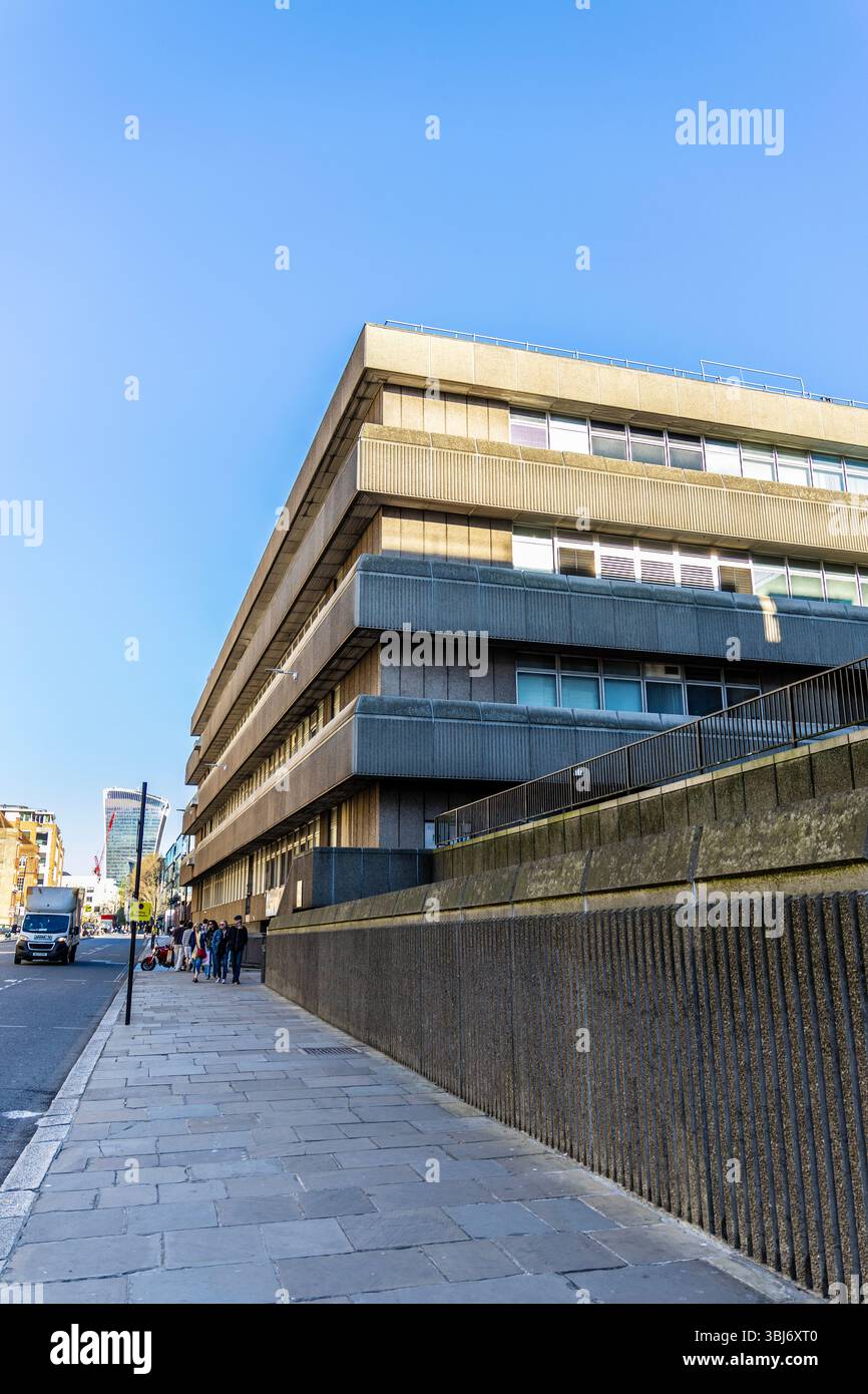 Extérieur du brutaliste 1979 Baynard House, Londres, Angleterre Banque D'Images