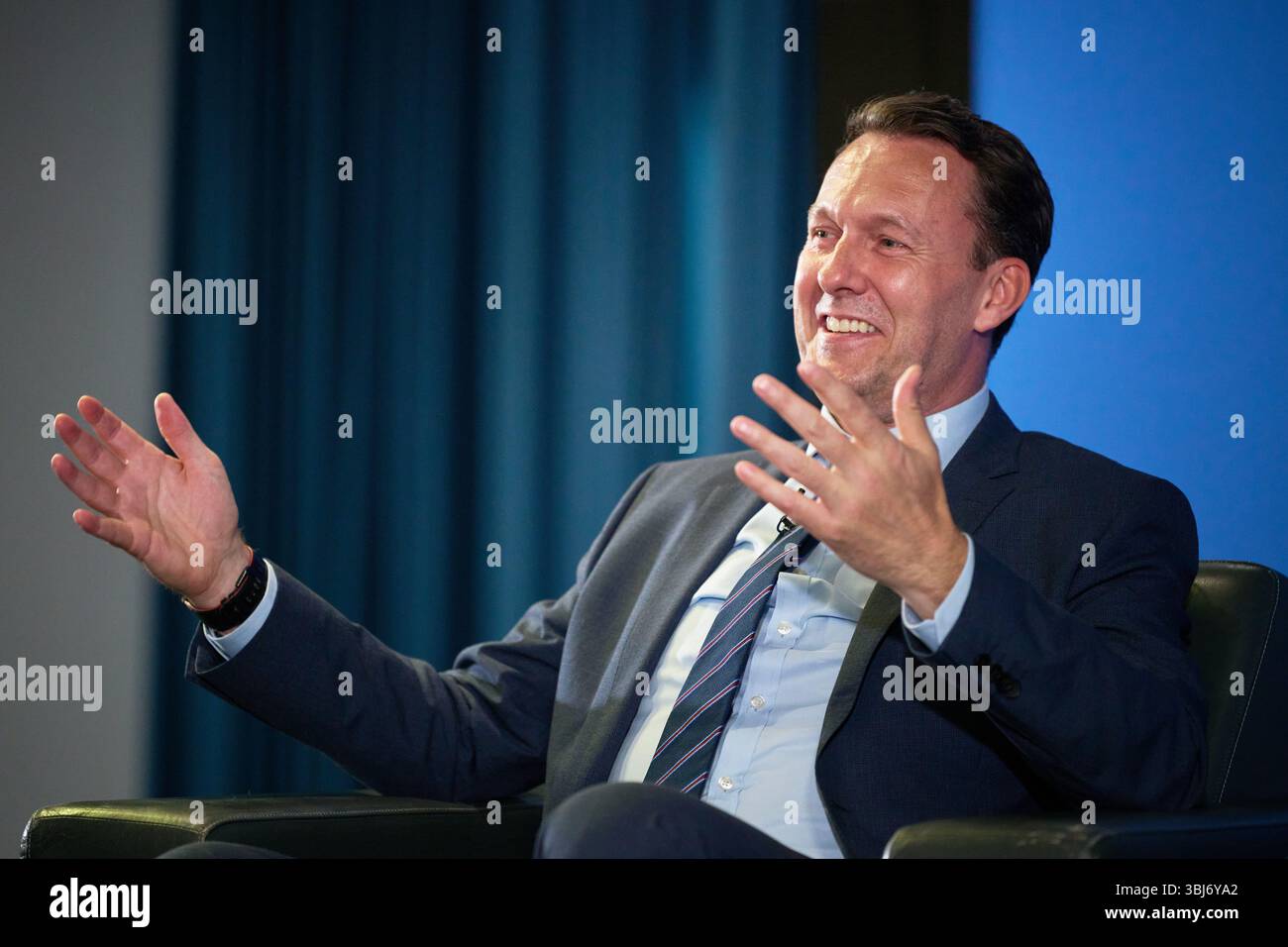 Édimbourg Écosse, Royaume-Uni 13 juin 2025. Barroness Ruth Davidson en conversation avec Russell Findlay MSP lors de la conférence des conservateurs écossais au Murrayfield Stadium. crédit sst/alamy live news Banque D'Images