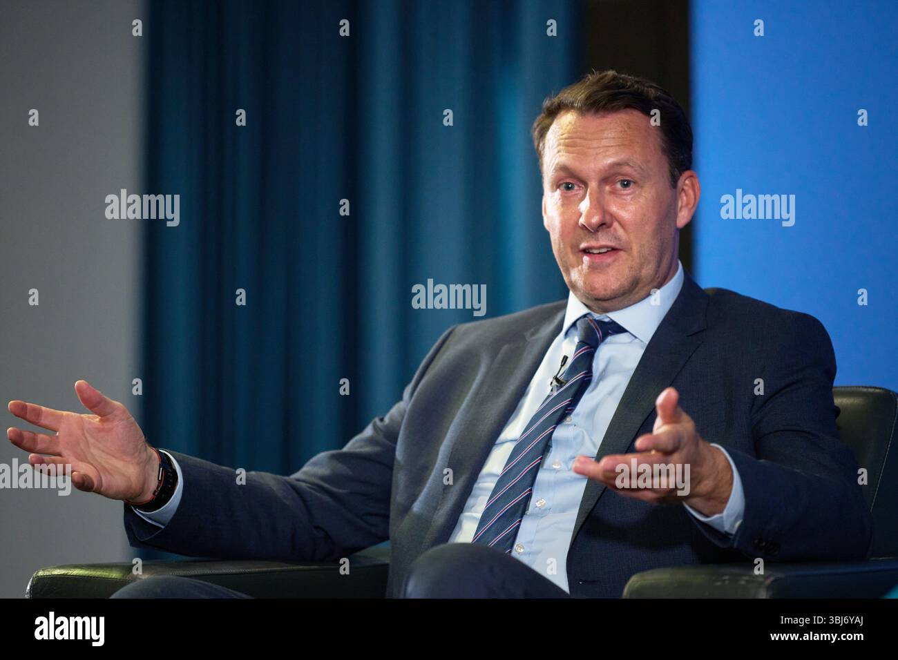Édimbourg Écosse, Royaume-Uni 13 juin 2025. Barroness Ruth Davidson en conversation avec Russell Findlay MSP lors de la conférence des conservateurs écossais au Murrayfield Stadium. crédit sst/alamy live news Banque D'Images