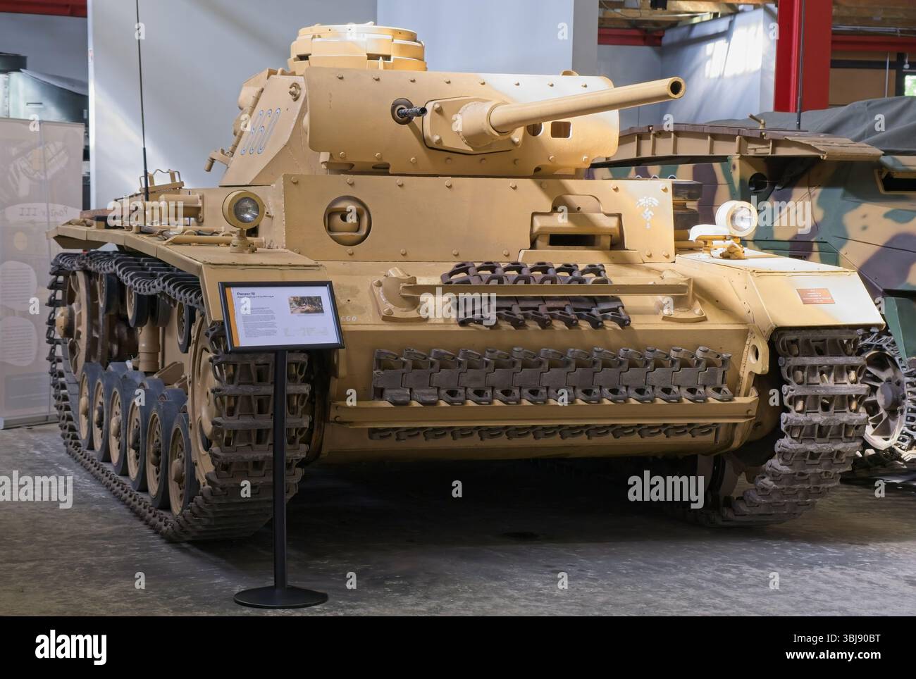 Munster, Allemagne - 23 mai 2025 : Panzer III Musée allemand des chars à Munster. Exposition de la seconde Guerre mondiale. Mise au point sélective Banque D'Images
