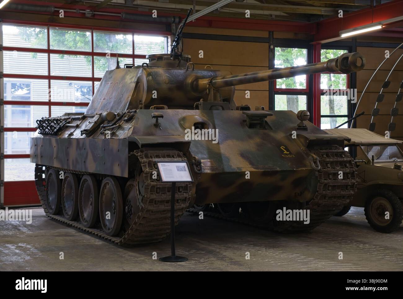 Munster, Allemagne - 23 mai 2025 : Panther. Musée allemand des chars à Munster. Exposition de la seconde Guerre mondiale. Mise au point sélective. Banque D'Images