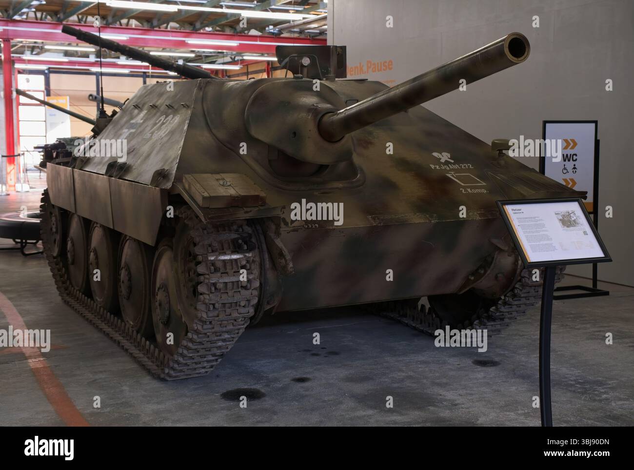 Munster, Allemagne - 23 mai 2025 : Hetzer. Musée allemand des chars à Munster. Exposition de la seconde Guerre mondiale. Mise au point sélective Banque D'Images