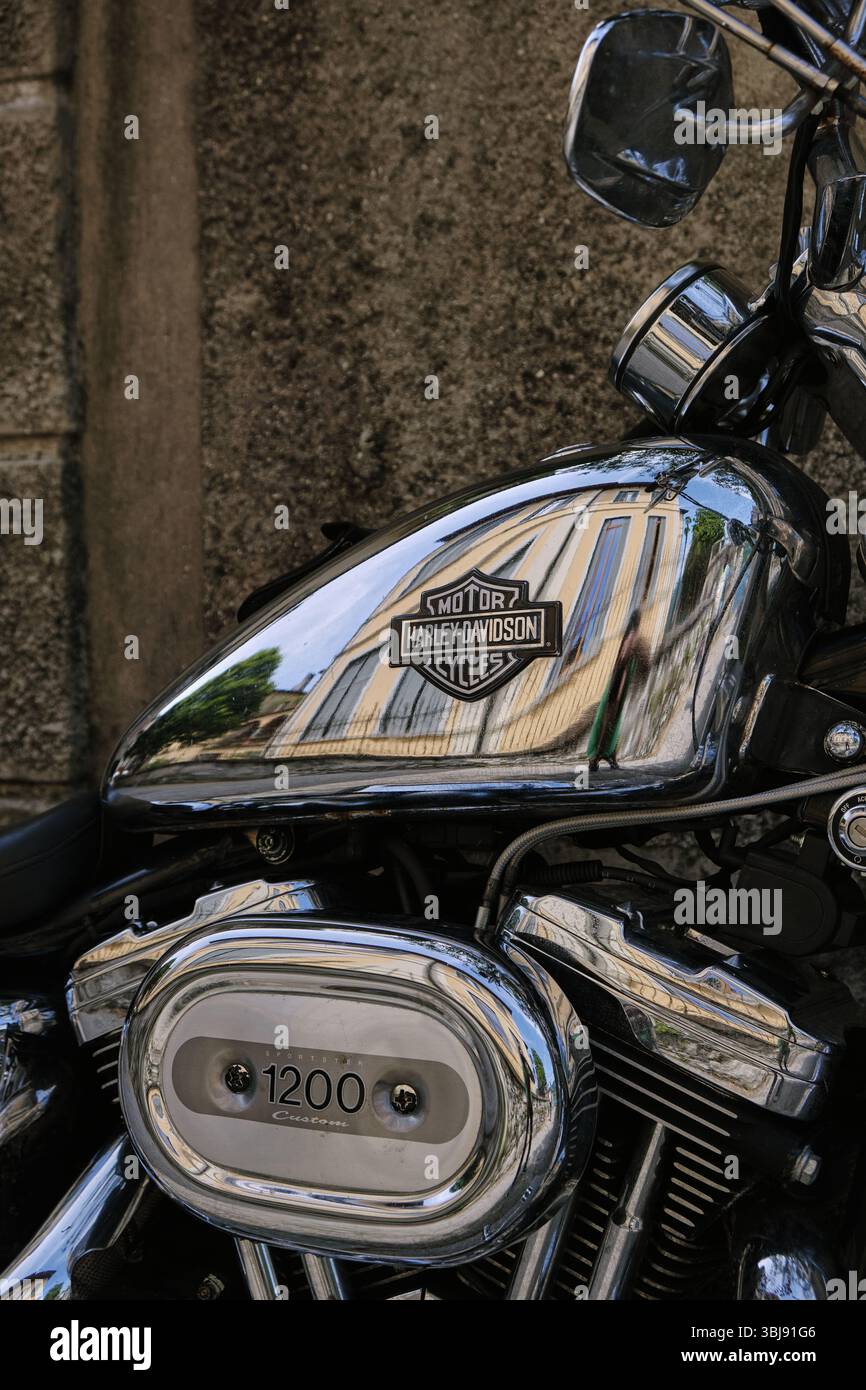 Vieux harley davidson Banque de photographies et d’images à haute ...
