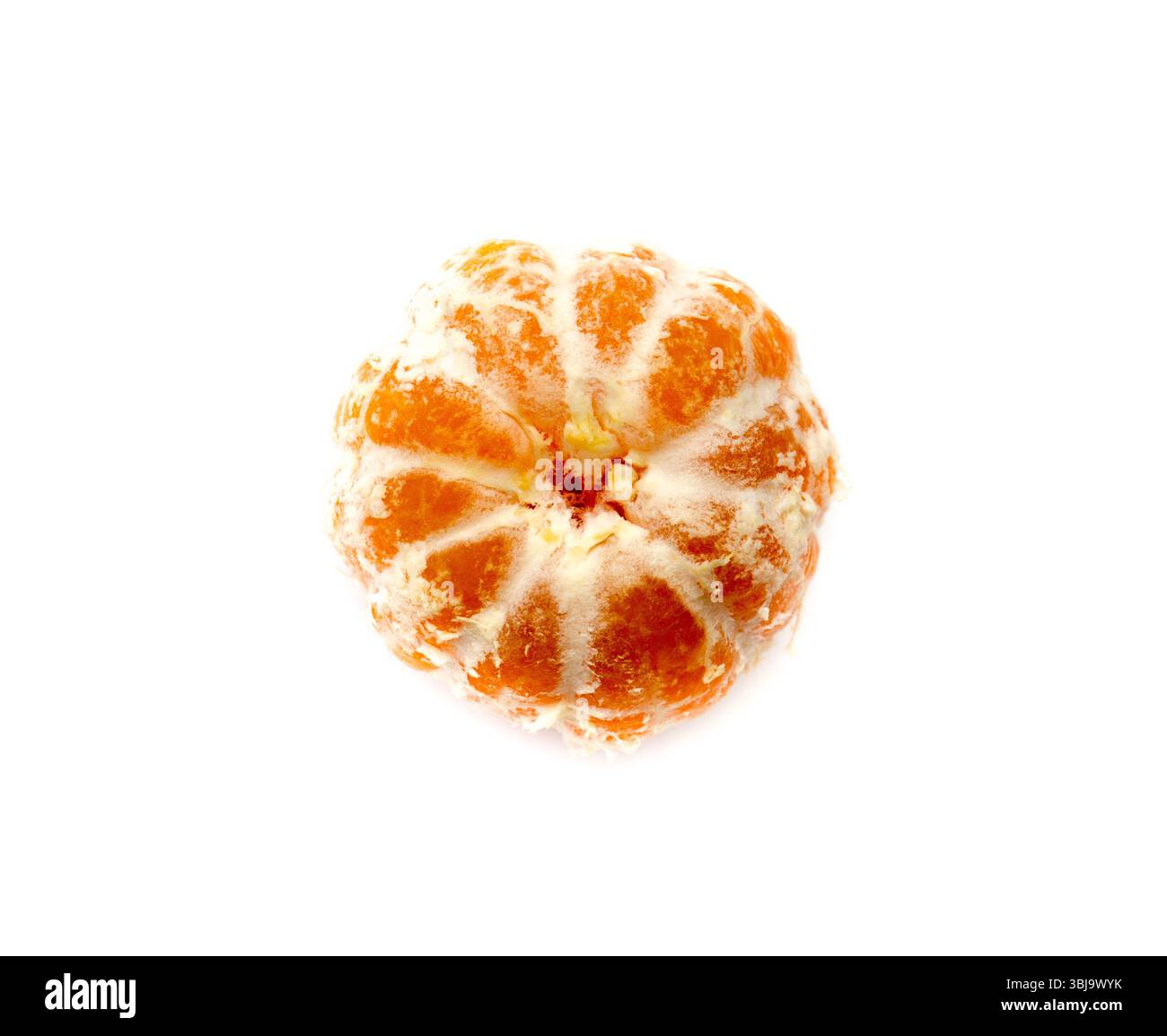 Peeled tangerine sur un fond blanc. Banque D'Images