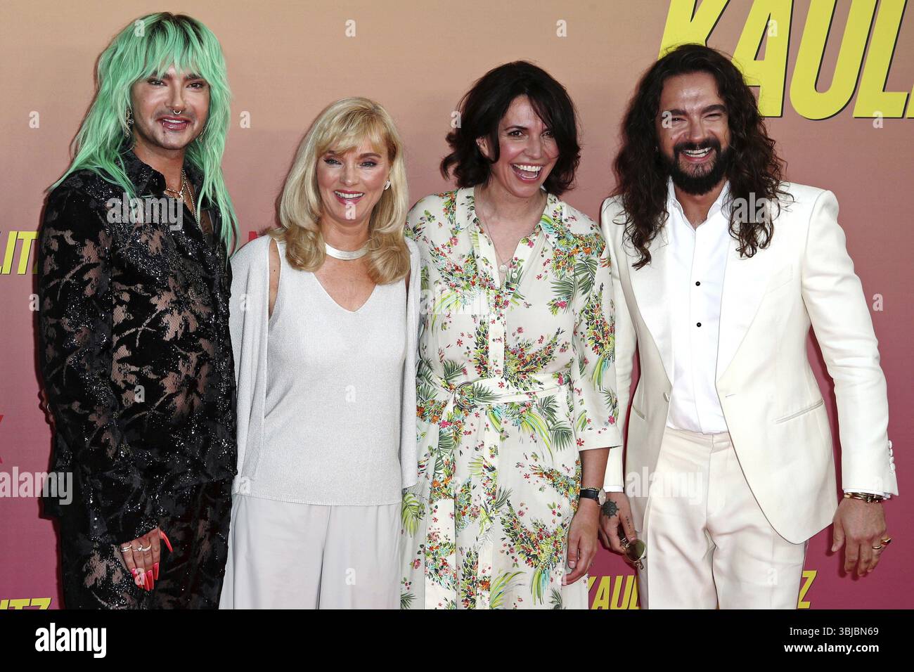 Bill Kaulitz, Katja Hofem (vice-présidente de Netflix German original Series), Wiebke Schodder (réalisateur Netflix non-Fiction DACH) et Tom Kaulitz - projection spéciale Banque D'Images