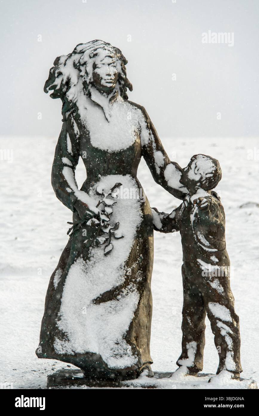 Statue « enfants du monde » à North Cape - Norvège Banque D'Images