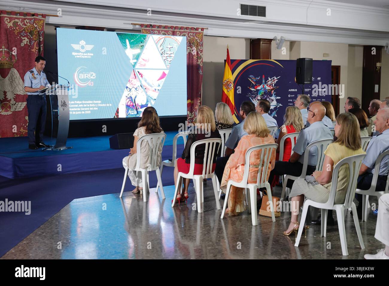San Javier, Espagne. 15 juin 2025. Le roi Felipe assiste au festival de l'air aire 25, commémorant le 40e anniversaire de la patrouille d'aigle. 14 juin 2025 crédit : CORDON PRESS/Alamy Live News Banque D'Images