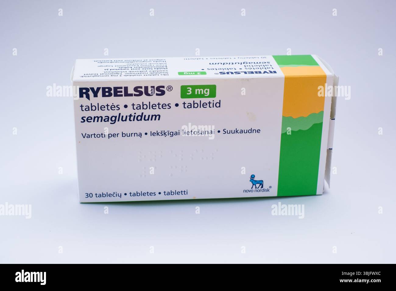 Tallinn, Estonie - 15 juin 2025 : Rybelsus comprimés de Novo Nordisk pour le traitement du diabète de type 2 chez les adultes en complément du régime alimentaire et de l'effort Banque D'Images