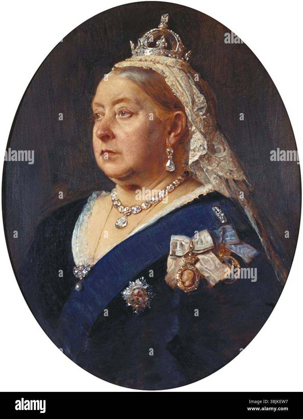 La peinture à l'huile de Heinrich von Angeli de 1890 représentant la reine Victoria (1819-1901) capture le monarque dans une pose royale et digne. Le portrait reflète le style formel de la représentation royale à la fin du XIXe siècle, soulignant l'importance de la reine Victoria pendant son règne. Banque D'Images