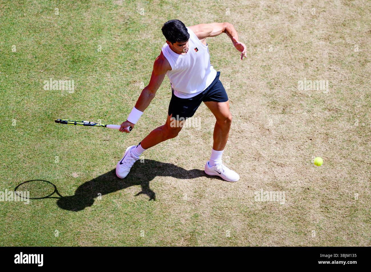 LONDRES, ROYAUME-UNI 16 juin : Carlos Alcaraz (EPS) en séance d'entraînement lors de l'ATP 500 le jour 8 des Championnats HSBC 2025 au Queen's Club le lundi 16 juin 2025 à LONDRES, ROYAUME-UNI. Crédit : Taka Wu/Alamy Live News Banque D'Images