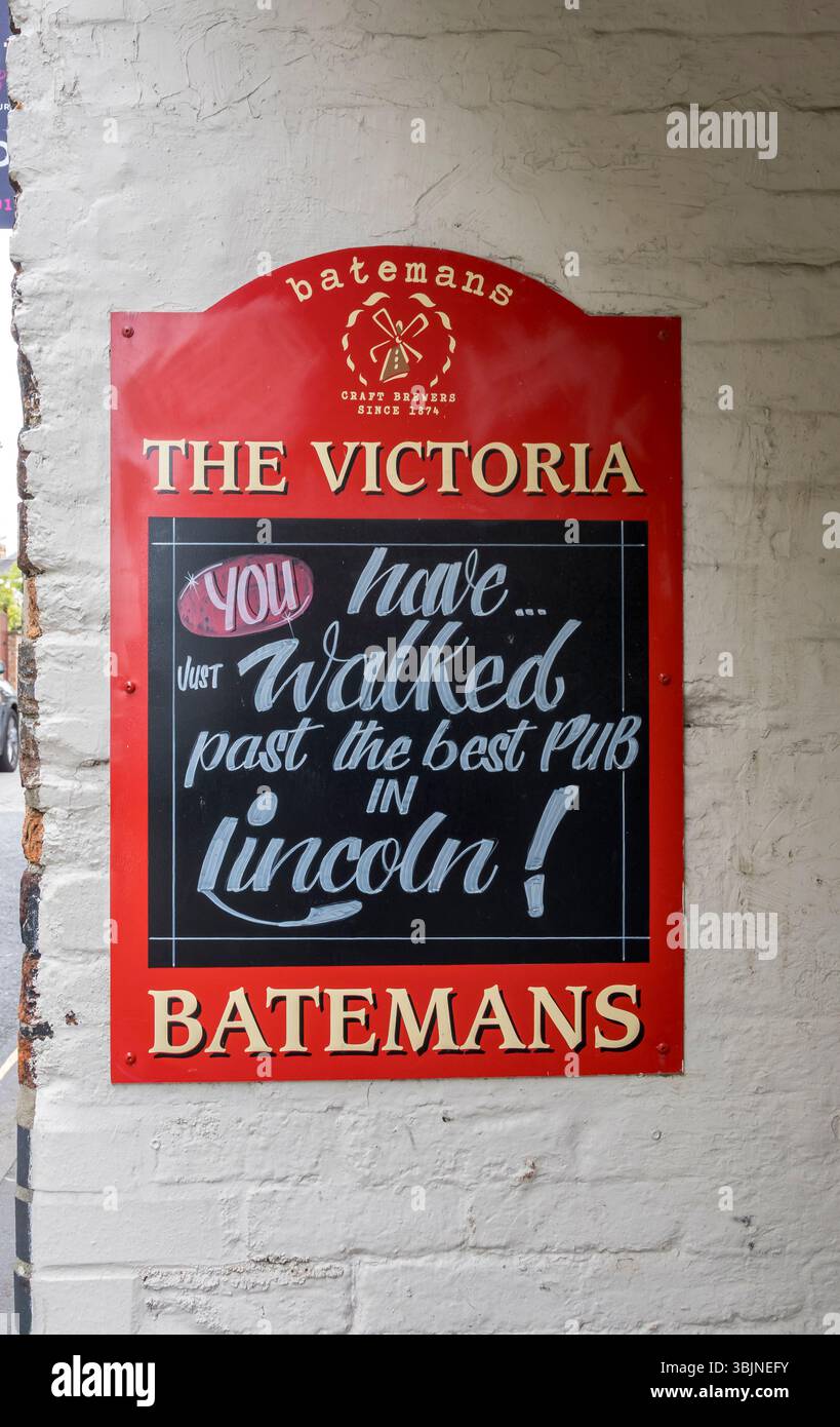 Le signe de la maison publique Victoria vous avez passé devant le meilleur pub de Lincoln Banque D'Images