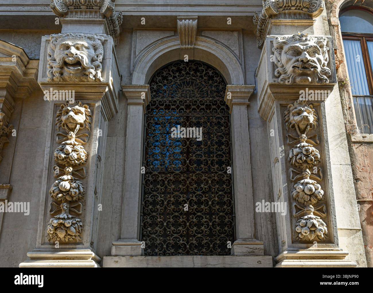 Détail de la façade de l'église de Santa Maria dei Derelitti, ou d'Ospedaletto, Banque D'Images