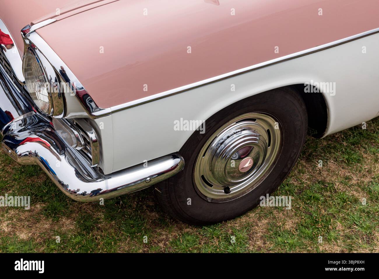 Vauxhall Velox. Voitures classiques sur Lytham Green 2025. Banque D'Images