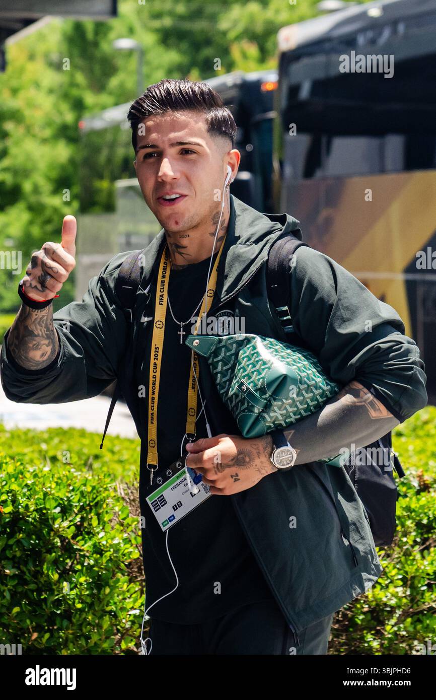 Atlanta, Géorgie, États-Unis. 16 juin 2025. Enzo Fernandez (8 ans) du Chelsea FC arrive au stade avant le match de la Coupe du monde des clubs de la FIFA au stade Mercedes-Benz. (Crédit image : © Malachi Gabriel/ZUMA Press Wire) USAGE ÉDITORIAL SEULEMENT ! Non destiné à UN USAGE commercial ! Crédit : ZUMA Press, Inc/Alamy Live News Banque D'Images