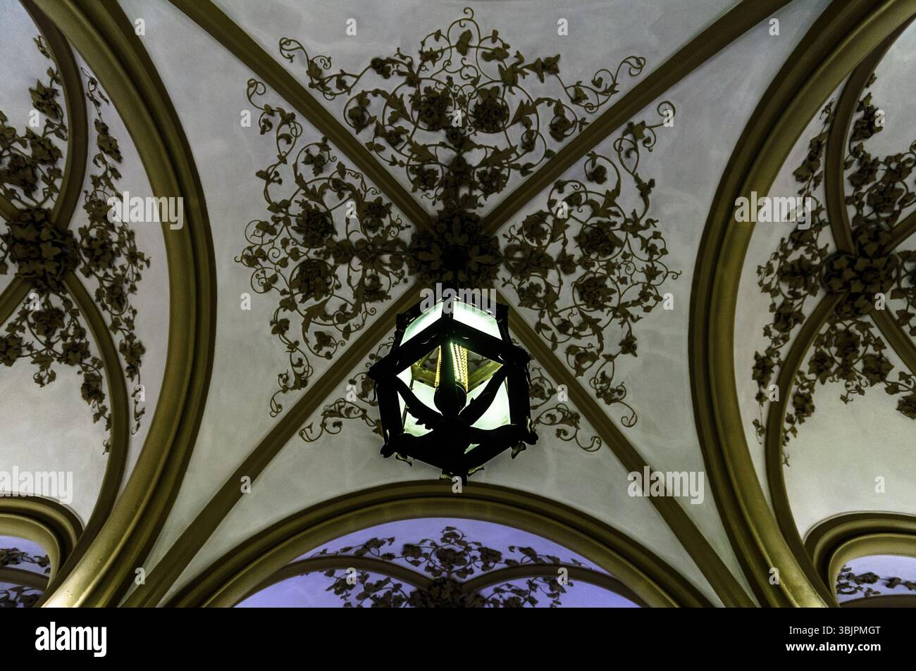 Fond de toit abstrait avec lampe Banque D'Images