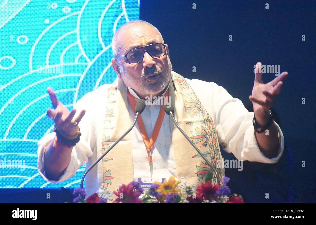 Patna, Inde. 16 juin 2025. PATNA, INDE - 16 JUIN : le ministre syndical Giriraj Singh prononçant sa conférence lors de l'atelier de consultation sur le développement du secteur du transport par voie navigable dans les états de l'Uttar Pradesh, du Bihar, du Jharkhand et du Bengale occidental à Gyan Bhawan le 16 juin 2025 à Patna, Inde. (Photo de Santosh Kumar/Hindustan Times/Sipa USA) crédit : Sipa USA/Alamy Live News Banque D'Images