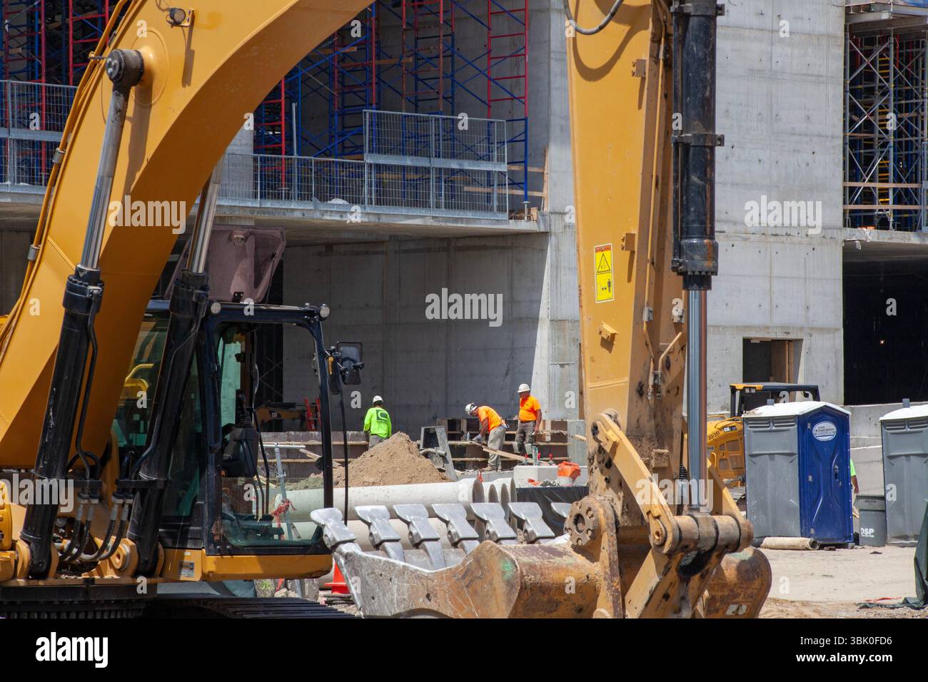 Detroit (Michigan) - construction de l'hôtel JW Marriott Detroit Water Square de 25 étages. Banque D'Images