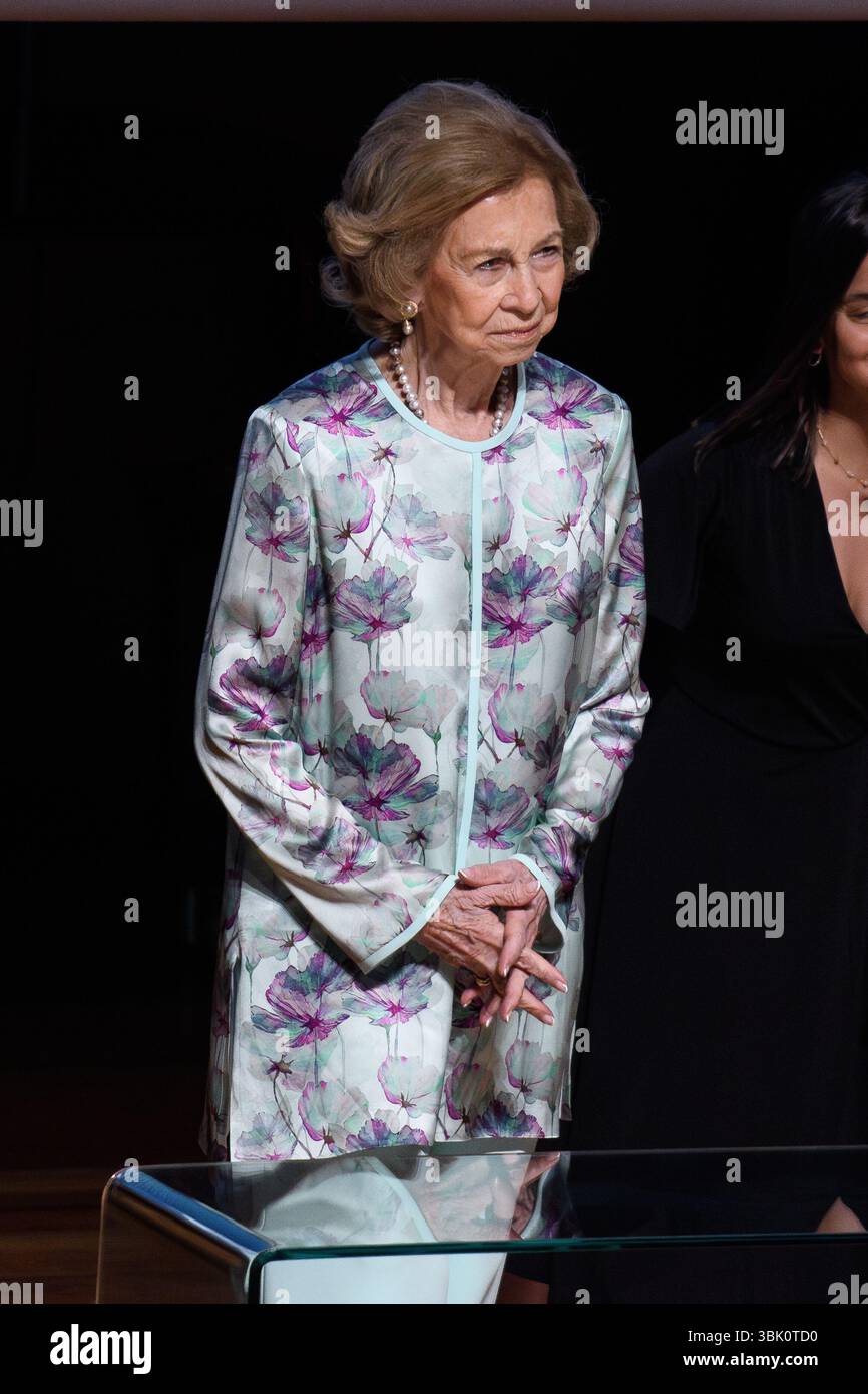 Reine Sofia d'Espagne lors de la cérémonie de clôture des cours à l'École de musique Reina Sofia au Musée Reina Sofia de Madrid le 17 juin 202 Banque D'Images