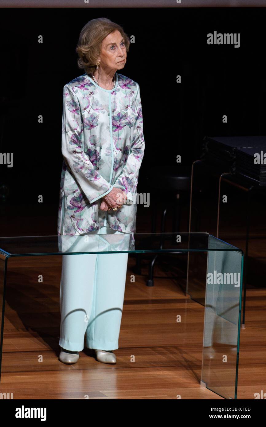 Reine Sofia d'Espagne lors de la cérémonie de clôture des cours à l'École de musique Reina Sofia au Musée Reina Sofia de Madrid le 17 juin 202 Banque D'Images