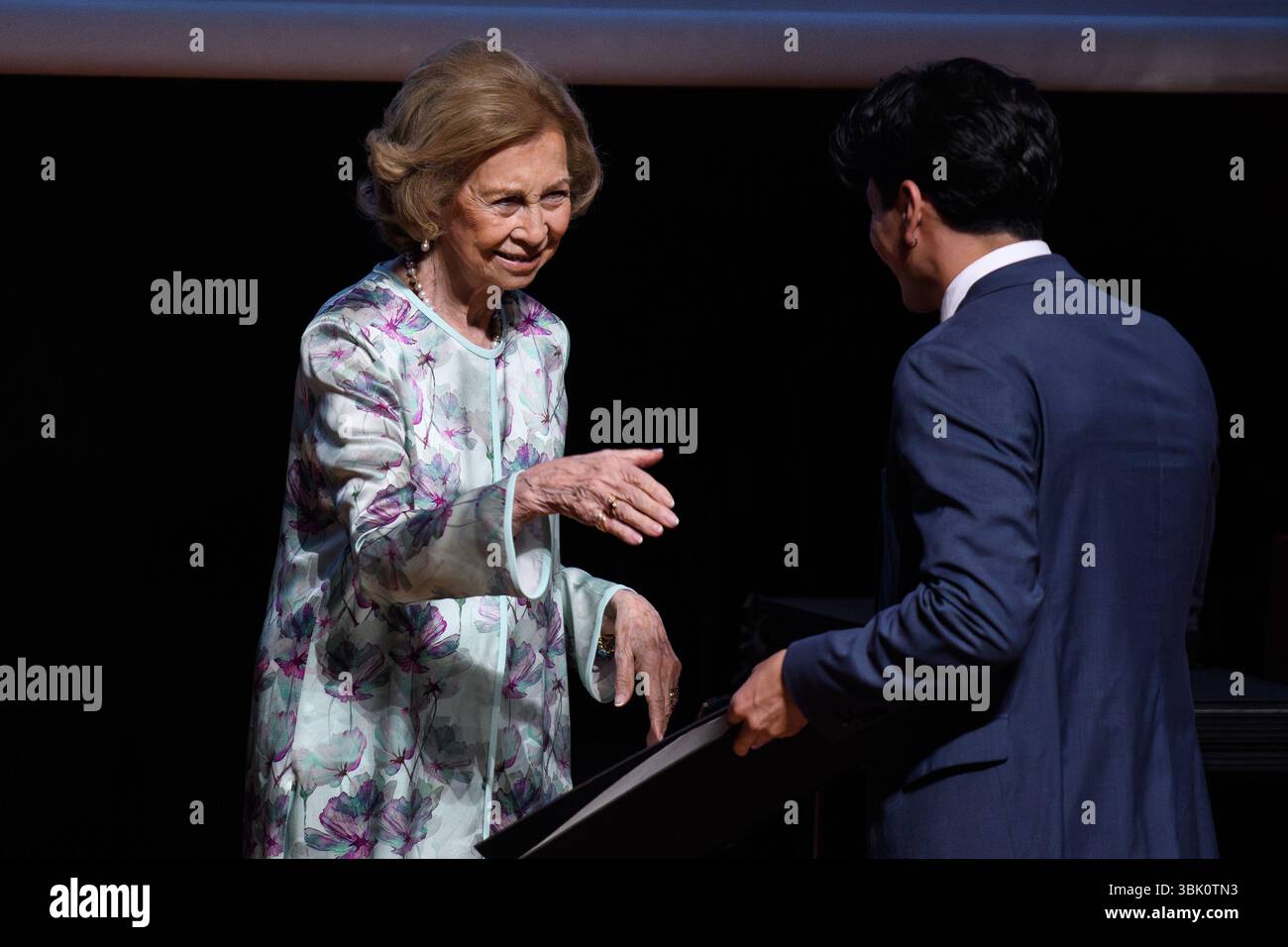 Reine Sofia d'Espagne lors de la cérémonie de clôture des cours à l'École de musique Reina Sofia au Musée Reina Sofia de Madrid le 17 juin 202 Banque D'Images