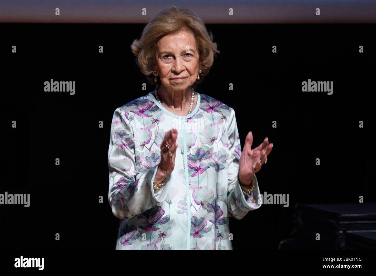 Reine Sofia d'Espagne lors de la cérémonie de clôture des cours à l'École de musique Reina Sofia au Musée Reina Sofia de Madrid le 17 juin 202 Banque D'Images
