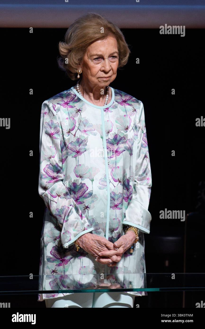 Reine Sofia d'Espagne lors de la cérémonie de clôture des cours à l'École de musique Reina Sofia au Musée Reina Sofia de Madrid le 17 juin 202 Banque D'Images