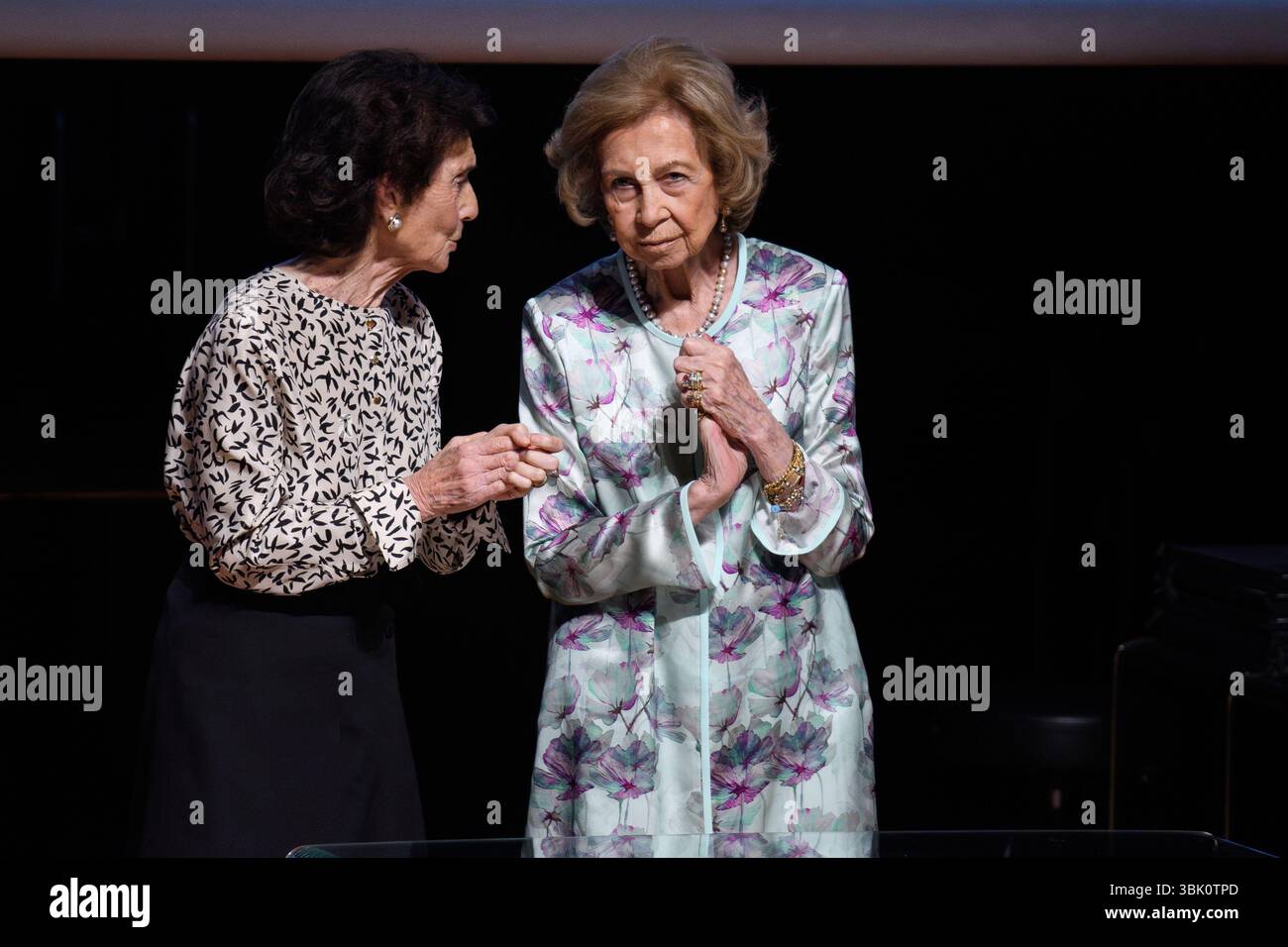 Reine Sofia d'Espagne lors de la cérémonie de clôture des cours à l'École de musique Reina Sofia au Musée Reina Sofia de Madrid le 17 juin 202 Banque D'Images