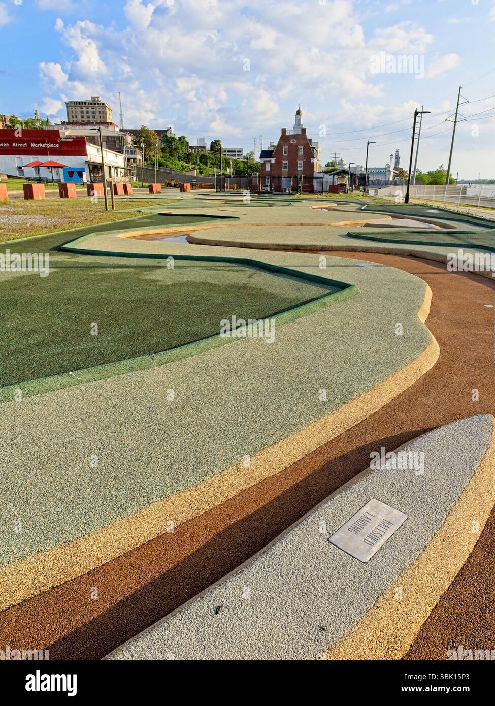 U.S. Army Corp of Engineering modèle d'inondation du bassin versant du fleuve Mississippi sur les rives de la rivière Yazoo - Vicksburg, Mississippi ; mai 2025 Banque D'Images