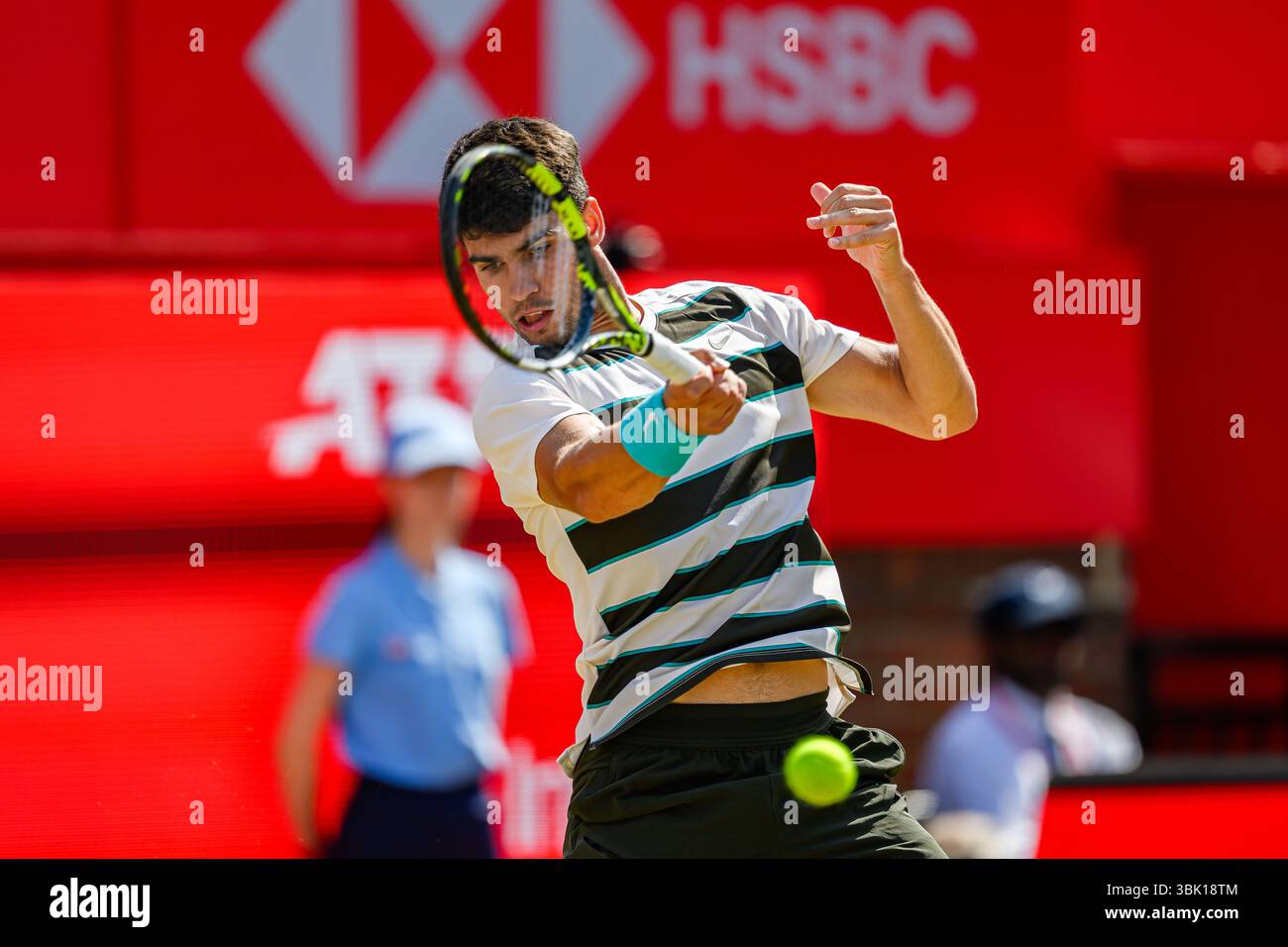 LONDRES, ROYAUME-UNI 17 juin : lors de l'ATP 500, le jour 8 des Championnats HSBC 2025 au Queen's Club, le mardi 17 juin 2025 à LONDRES, au ROYAUME-UNI. Crédit : Taka Wu/Alamy Live News Banque D'Images