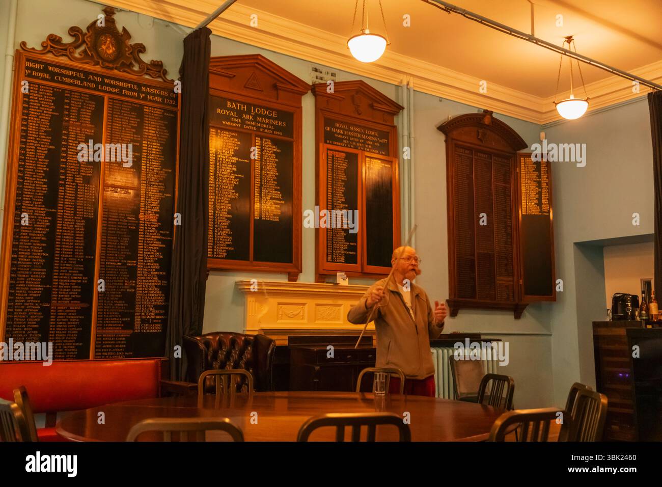 Angleterre, Somerset, Bath, The Old Theatre Royal aka Bath Masonic Hall, Lodge Tour Guide Banque D'Images
