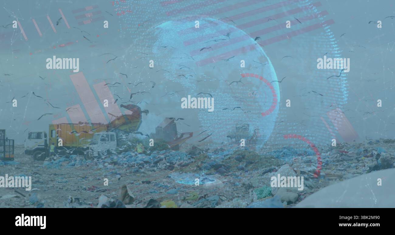 Déchets d'enfouissement avec deux camions jetant les déchets, les oiseaux encerclant, montrant la superposition graphique du globe numérique Banque D'Images