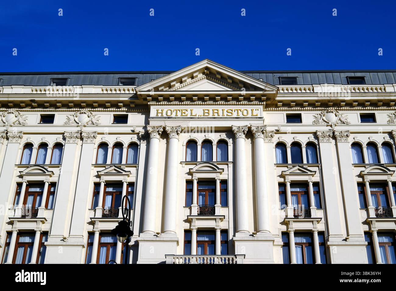 Façade de l'hôtel Bristol. Un hôtel de luxe 5 étoiles. Varsovie. Pologne. Banque D'Images Façade de l'hôtel Bristol. Un hôtel de luxe 5 étoiles. Varsovie. Pologne. Banque D'Images