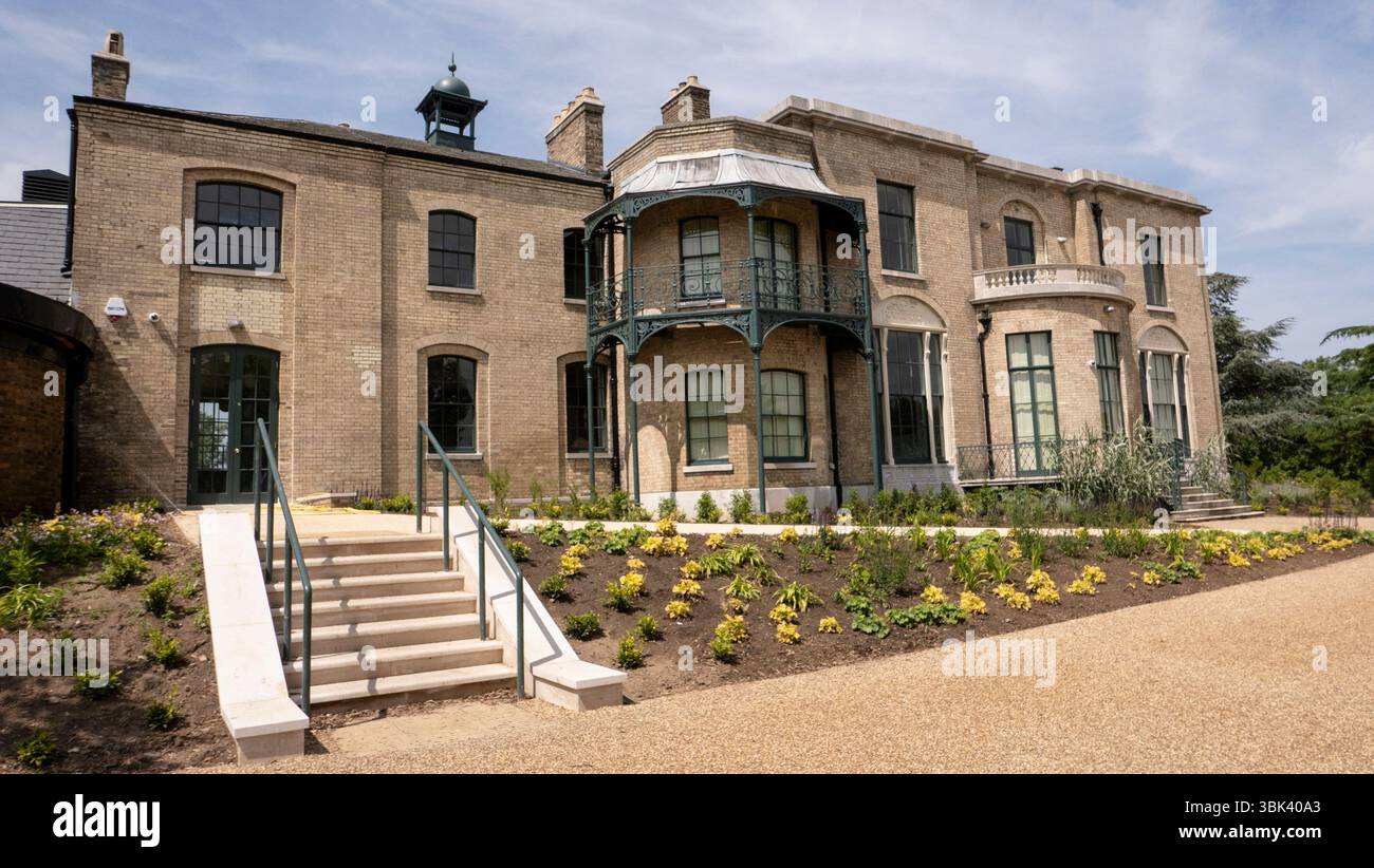 Vue sur Brockwell Hall dans Brockwell Park dans le sud de Londres. Brockwell Hall est un manoir géorgien classé Grade II*, créé en 1813. Phot Banque D'Images