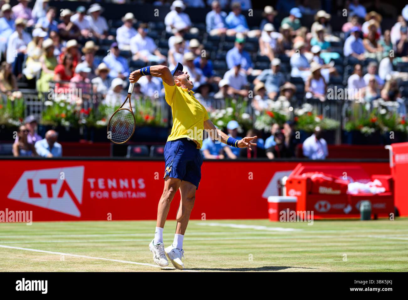 LONDRES, ROYAUME-UNI 18 juin : lors de l'ATP 500, le jour 8 des Championnats HSBC 2025 au Queen's Club, le mercredi 18 juin 2025 à LONDRES, ROYAUME-UNI. Crédit : Taka Wu/Alamy Live News Banque D'Images