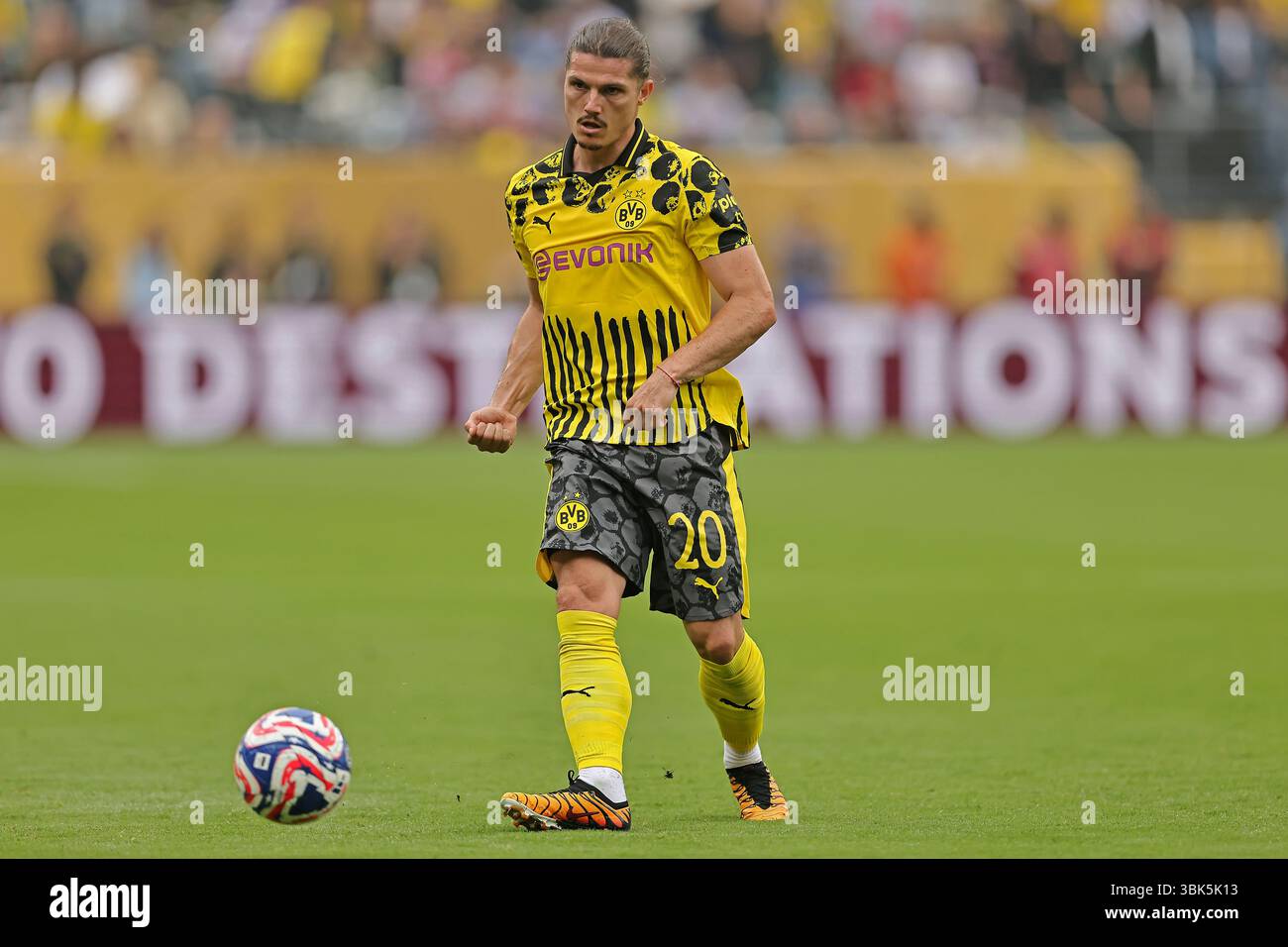 17 juin 2025 ; East Rutherford, New Jersey Etats-Unis : Marcel Sabitzer de Fluminense passe le ballon lors du match entre Fluminense et Borussia Dortmund, dans le 1er tour du groupe F de la Coupe du monde des clubs FIFA 2025, au MetLife Stadium Banque D'Images