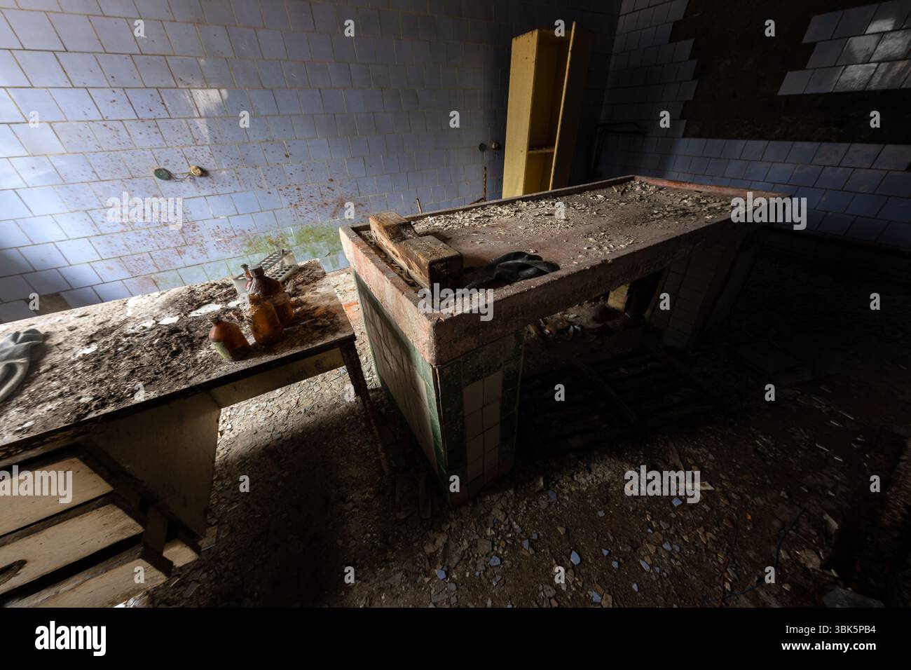 Salle d'autopsie à l'hôpital de zone d'exclusion de Tchernobyl Pripyat Banque D'Images
