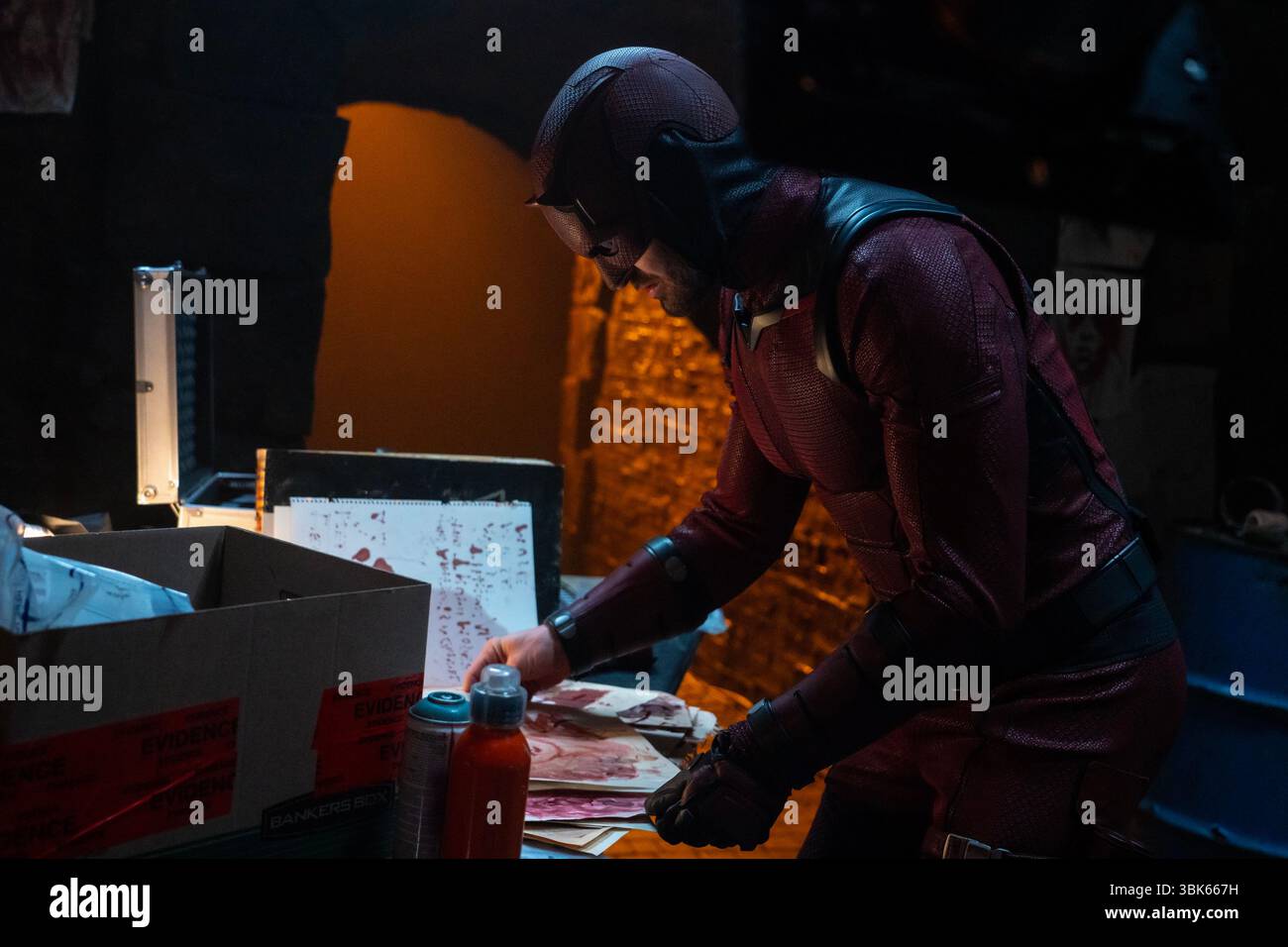 Daredevil : Born Again (2025-) Daredevil/Matt Murdock (Charlie Cox) *Filmstill - usage éditorial seulement* Voir instructions spéciales. Image CAP/UFS fournie Banque D'Images