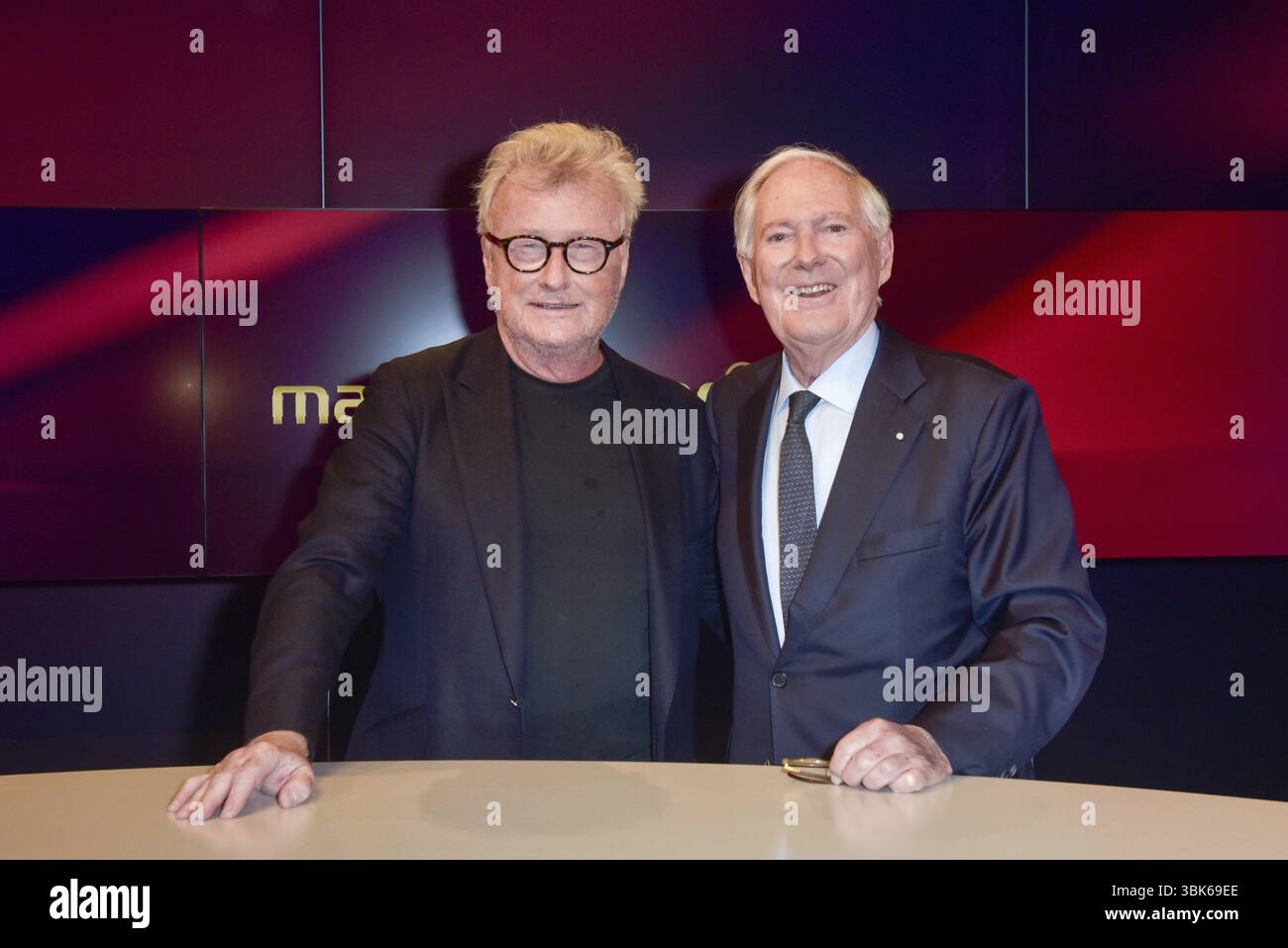Hans-Ulrich Joerges (chroniqueur et journaliste), Roland Berger (consultant en gestion et politique), dans le talk-show ARD maischberger dans le Berlin A. Banque D'Images