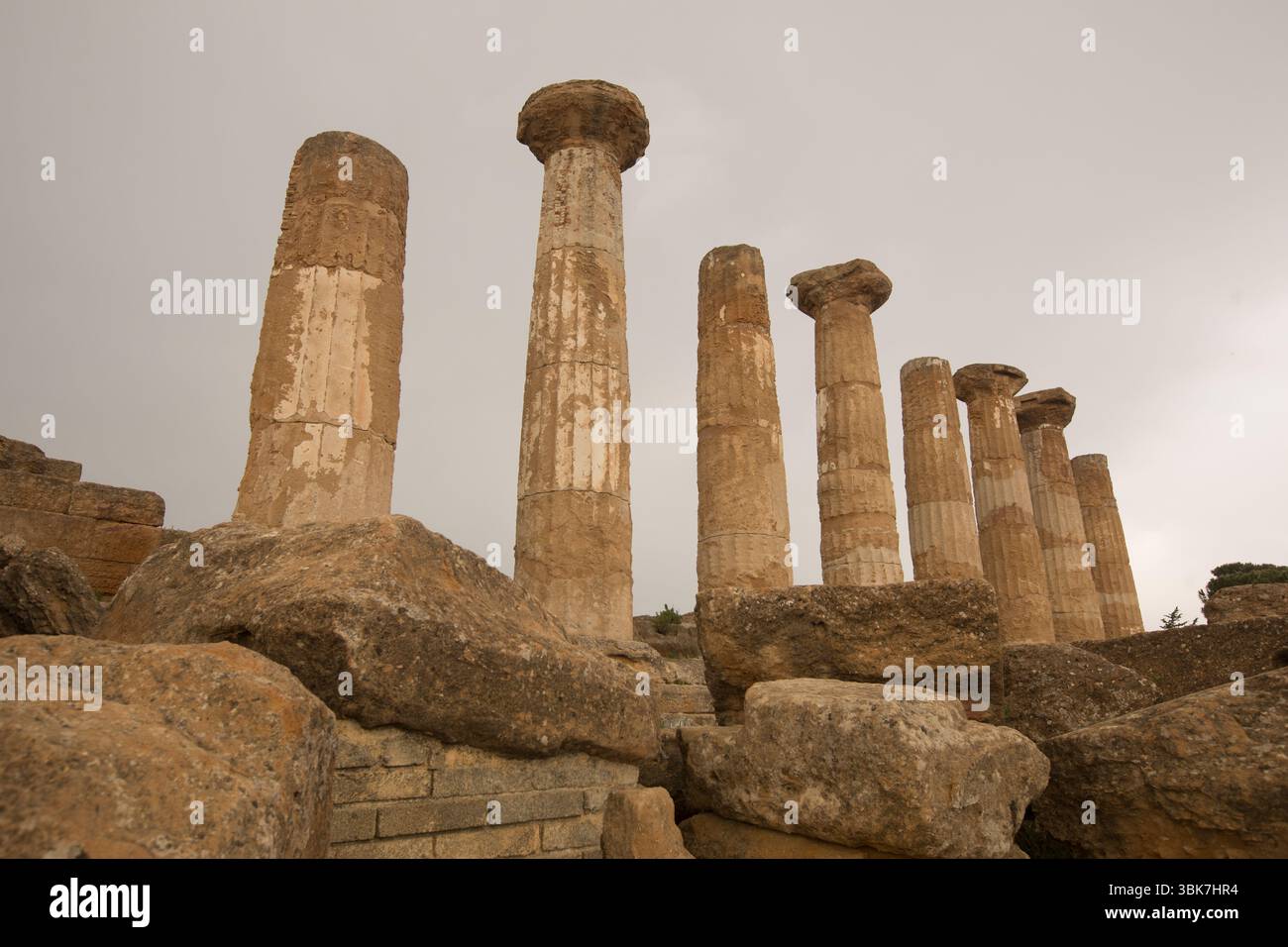 Agrigente, Sicile, Italie, Temple d'Héraclès, ou Temple d'Hercule, ancien temple grec de la Magna Graecia dans le grec ancien Akragas Banque D'Images