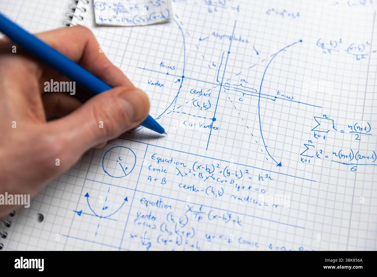 Gros plan sur un ordinateur portable blanc Banque D'Images
