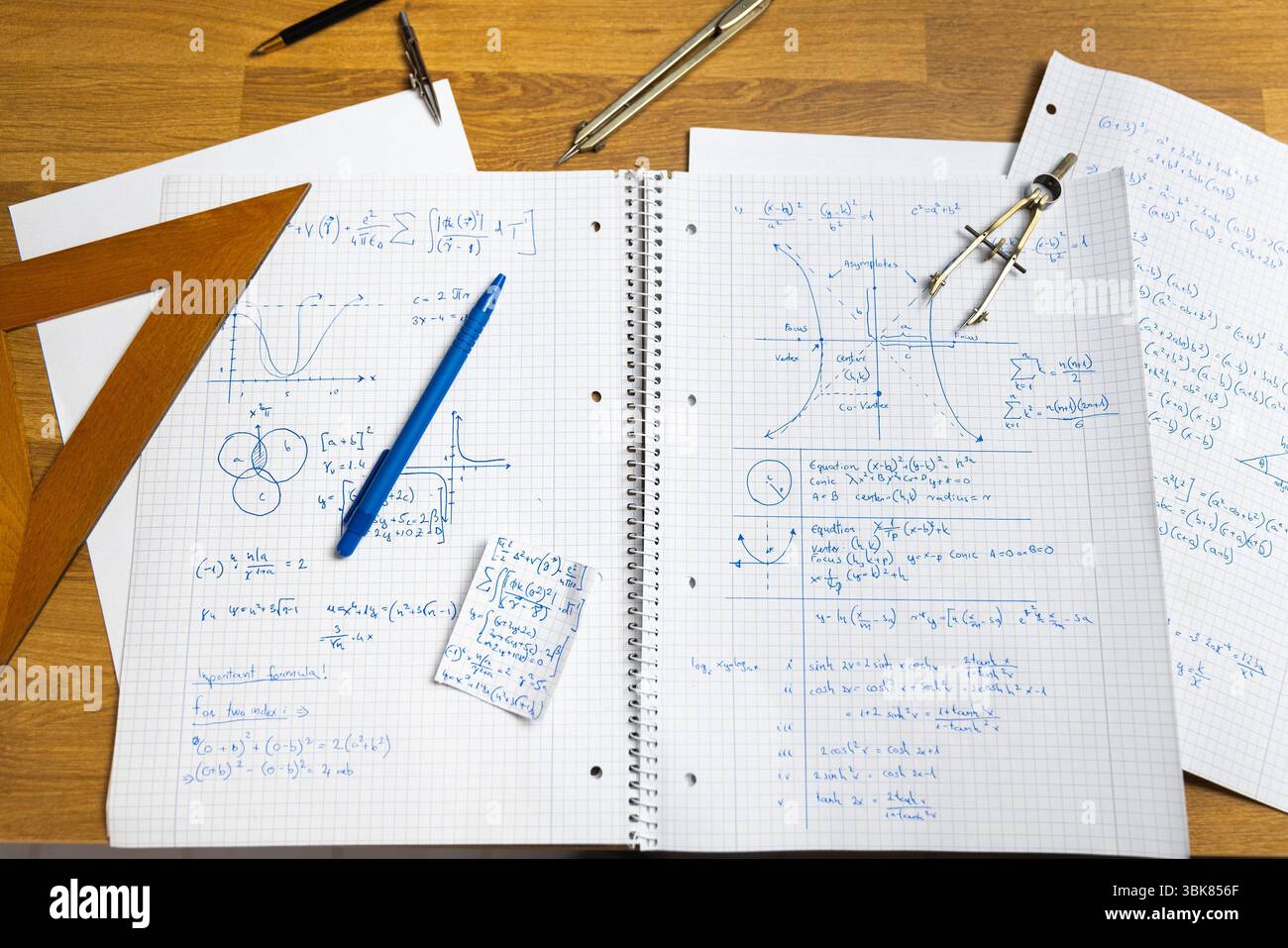 Gros plan sur un ordinateur portable blanc Banque D'Images