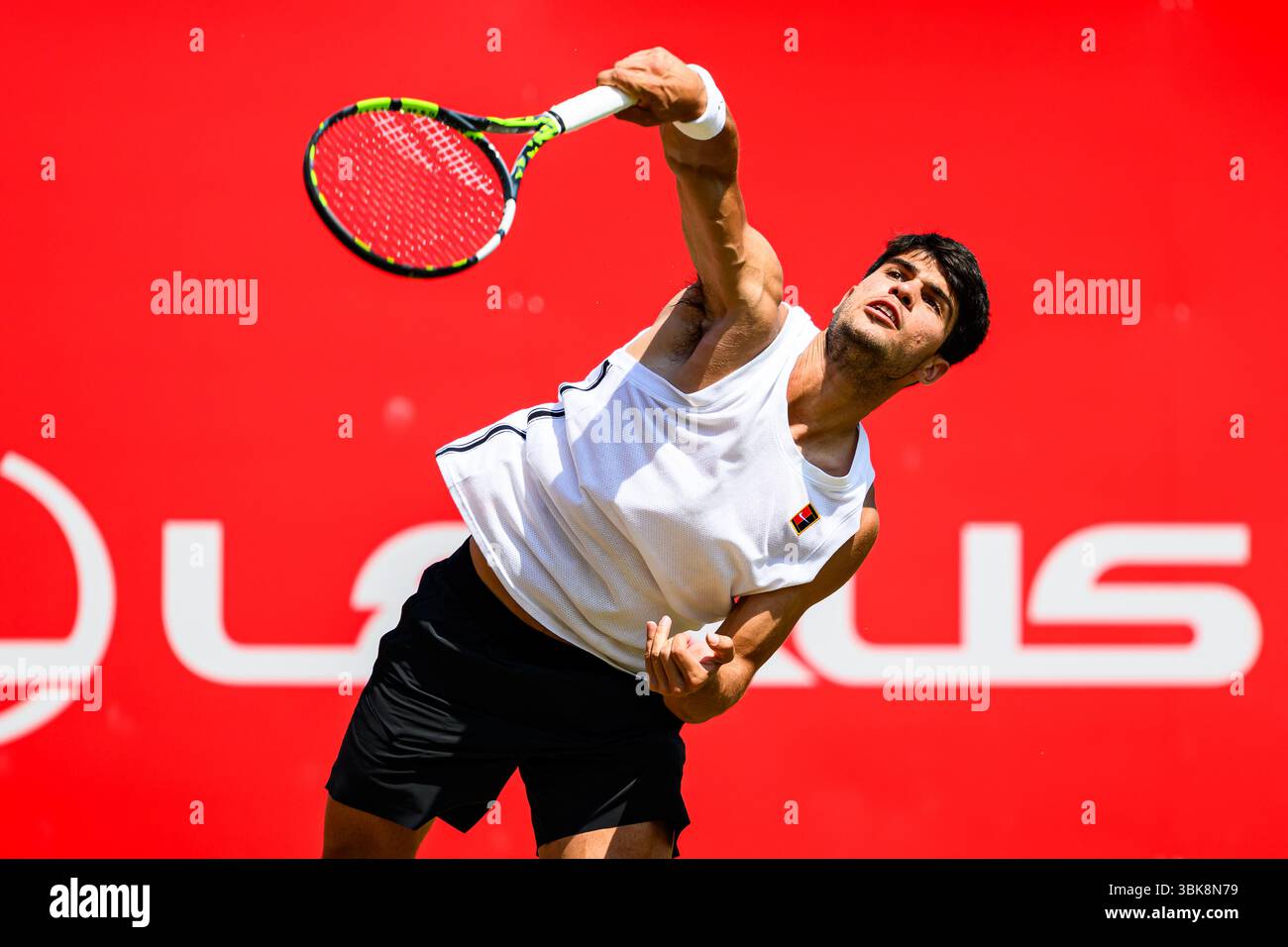 LONDRES, ROYAUME-UNI 19 juin : Carlos Alcaraz (EPS) en séance d'entraînement lors de l'ATP 500 le jour 9 des Championnats HSBC 2025 au Queen's Club le jeudi 19 juin 2025 à LONDRES, ROYAUME-UNI. Crédit : Taka Wu/Alamy Live News Banque D'Images