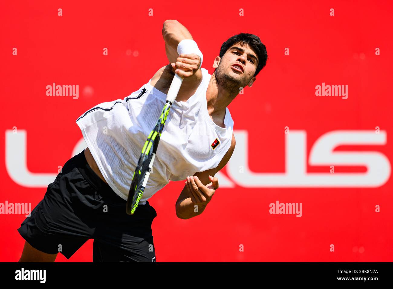 LONDRES, ROYAUME-UNI 19 juin : Carlos Alcaraz (EPS) en séance d'entraînement lors de l'ATP 500 le jour 9 des Championnats HSBC 2025 au Queen's Club le jeudi 19 juin 2025 à LONDRES, ROYAUME-UNI. Crédit : Taka Wu/Alamy Live News Banque D'Images