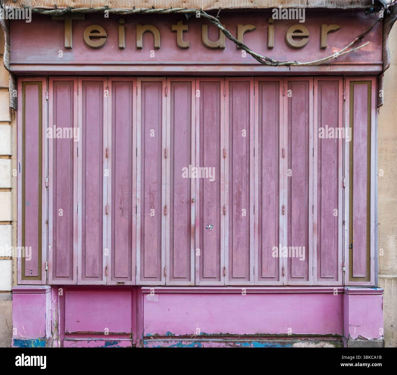 Boutique du nettoyeur à sec, Paris, France Banque D'Images