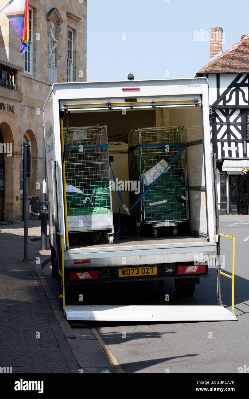 Un van de blanchisserie, Sheep Street, Stratford-upon-Avon, Warwickshire, Angleterre, ROYAUME-UNI Banque D'Images
