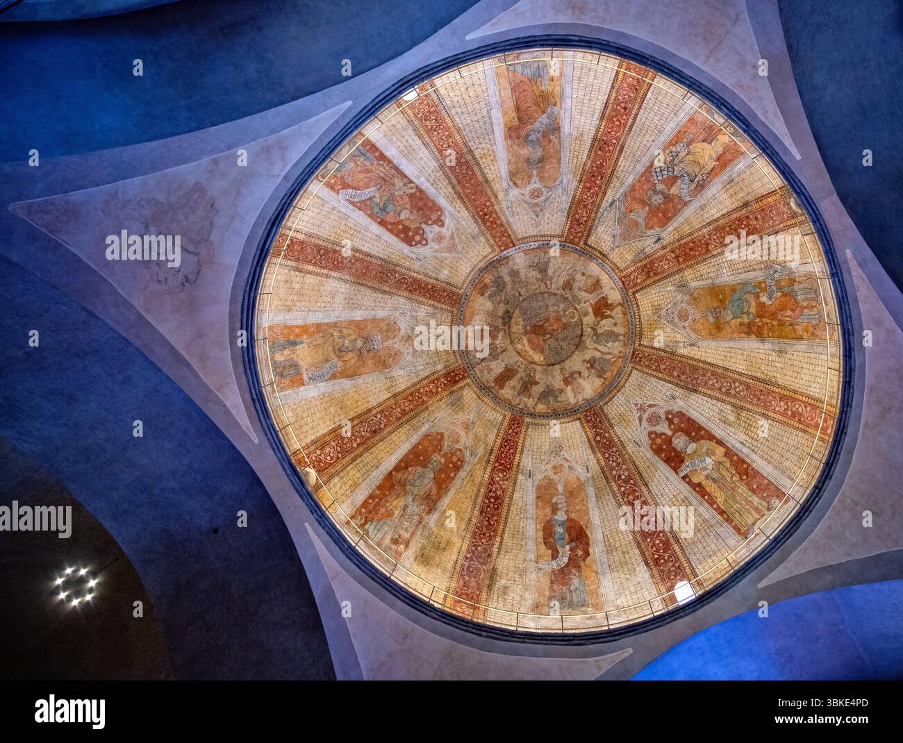 Vue intérieure du dôme de la cathédrale Saint-Etienne de Cahors, France Banque D'Images