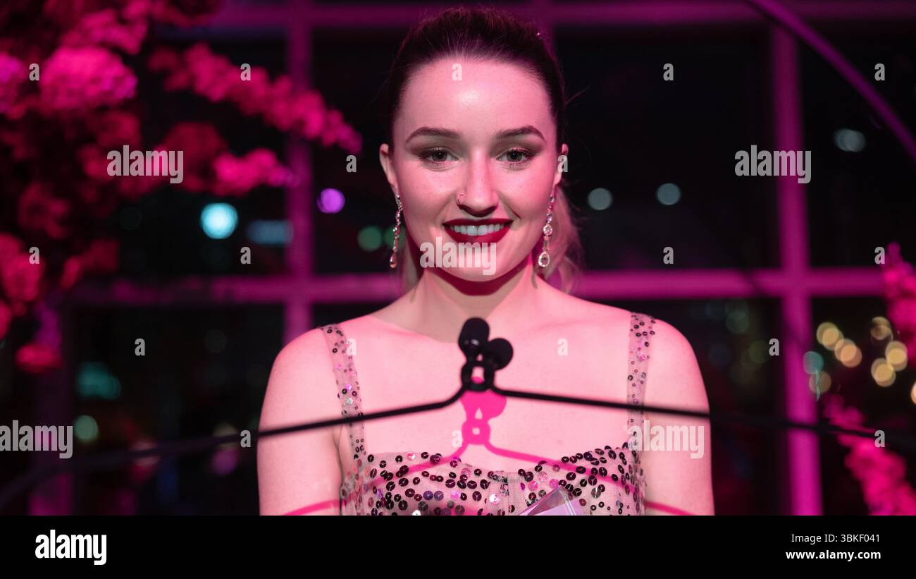 Vinaigre de cidre de pomme (2025)Kaitlyn Dever as belle Gibson *Filmstill - usage éditorial seulement* Cap/PLF fourni par Capital Pictures Banque D'Images